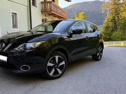 Schwarz Gebraucht 2016 Nissan Qashqai SUV | € 12.000 (Guter Preis)