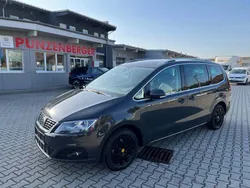 Dunkelgrau normal Gebraucht 2022 Seat Alhambra Van / Kleinbus | € 34.950 (Teuer)