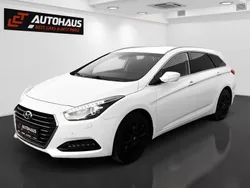 Weiß Gebraucht 2016 Hyundai i40 Style Kombi | € 11.440