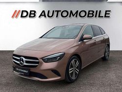 Braun Gebraucht 2021 Mercedes B200 Van / Kleinbus | € 23.990 (Guter Preis)