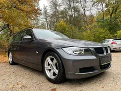 Grau Gebraucht 2007 BMW 318 Kombi | € 3.600 (Fairer Preis)