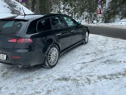 Schwarz Gebraucht 2011 Alfa Romeo 159 Kombi | € 5.000 (Guter Preis)