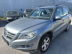 Grau Gebraucht 2008 VW Tiguan Track & Field SUV | € 3.990 (Fairer Preis)