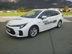 Super white Gebraucht 2021 Suzuki Swace Limousine | € 20.980 (Fairer Preis)