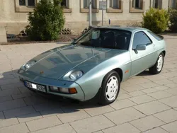 Blau Gebraucht 1985 Porsche 928 Coupé | € 28.900