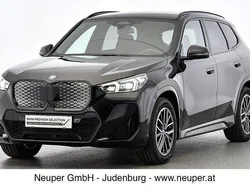 Saphirschwarz Gebraucht 2024 BMW iX1 Shadowline SUV | € 49.990 (Guter Preis)