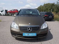 Braun Gebraucht 2011 Mercedes A160 Edition Limousine | € 3.690 (Fairer Preis)