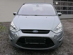 Grau Gebraucht 2013 Ford S-MAX Titanium Van / Kleinbus | € 9.900 (Guter Preis)