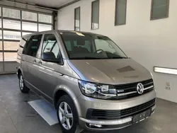 Gold metallicperleffekt Gebraucht 2016 VW Multivan Trendline Limousine | € 34.200 (Guter Preis)
