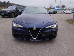 Blau Gebraucht 2016 Alfa Romeo Giulia Super Limousine | € 17.490 (Guter Preis)
