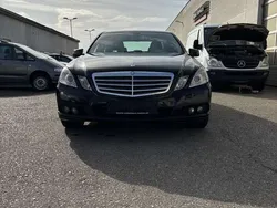 Gebraucht 2009 Mercedes E200 Elegance Limousine | € 10.800 (Etwas zu teuer)