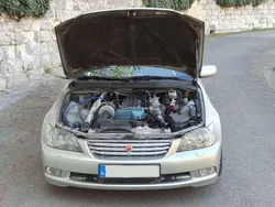 Silber Gebraucht 2001 Lexus IS300 Kombi | € 19.000
