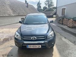 Grau Gebraucht 2008 Toyota RAV4 SUV | € 7.000