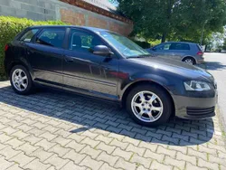 Grau Gebraucht 2010 Audi A3 Sportback Limousine | € 5.300 (Guter Preis)