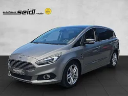 Grau Gebraucht 2015 Ford S-MAX Titanium Van / Kleinbus | € 13.920 (Guter Preis)