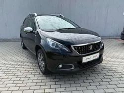 Schwarz Gebraucht 2018 Peugeot 2008 Style SUV | € 8.800 (Fairer Preis)