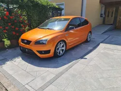 Orange Gebraucht 2006 Ford Focus ST Limousine | € 13.990 (Teuer)