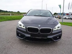 Grau Gebraucht 2017 BMW 218 Active Tourer Van / Kleinbus | € 7.690 (Superpreis)
