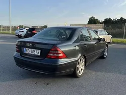 Gebraucht 2002 Mercedes C200 Elegance Limousine | € 1.750 (Etwas zu teuer)