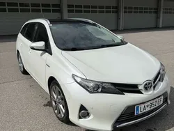 Gebraucht 2014 Toyota Auris Lounge Kombi | € 10.000 (Guter Preis)