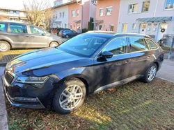 Schwarz Gebraucht 2020 Skoda Superb Style Kombi | € 29.000 (Fairer Preis)