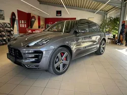 Braun Gebraucht 2017 Porsche Macan Turbo Performance Package SUV | € 49.980 (Guter Preis)