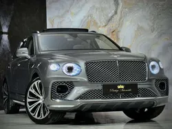 Grau Gebraucht 2020 Bentley Bentayga Mulliner SUV | € 209.900
