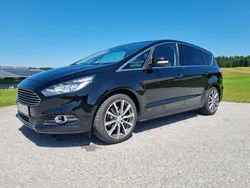 Schwarz Gebraucht 2016 Ford S-MAX Titanium Van / Kleinbus | € 14.900 (Fairer Preis)