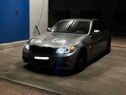 Grau Gebraucht 2010 BMW 325 M Sport Limousine | € 14.700