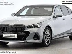 Grau Gebraucht 2024 BMW 520 Efficient Dynamics Limousine | € 63.992 (Superpreis)