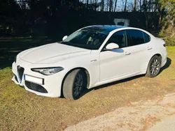 Weiß Gebraucht 2018 Alfa Romeo Giulia Veloce Limousine | € 22.782 (Fairer Preis)