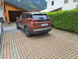 Braun Gebraucht 2018 Peugeot 3008 S SUV | € 19.500 (Guter Preis)