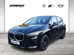 Saphirschwarz Gebraucht 2024 BMW 225 Active Tourer Efficient Dynamics Van / Kleinbus | € 40.950 (Fairer Preis)