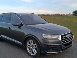 Grau Gebraucht 2015 Audi Q7 SUV | € 31.900 (Fairer Preis)