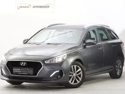 Grau Gebraucht 2015 Hyundai i30 Kombi | € 13.900