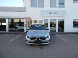 Silber Gebraucht 2020 Mercedes B200 Van / Kleinbus | € 24.888 (Guter Preis)