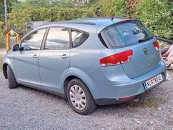 Blau Gebraucht 2010 Seat Altea XL Reference Van / Kleinbus | € 2.450 (Fairer Preis)