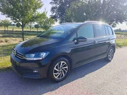 Schwarz Gebraucht 2017 VW Touran Sound Van / Kleinbus | € 15.290 (Fairer Preis)