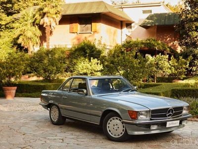Grau Gebraucht 1983 Mercedes SL500 Cabrio | € 45.000