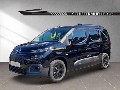 Schwarz Gebraucht 2023 Citroën Berlingo Shine Kombi | € 39.990
