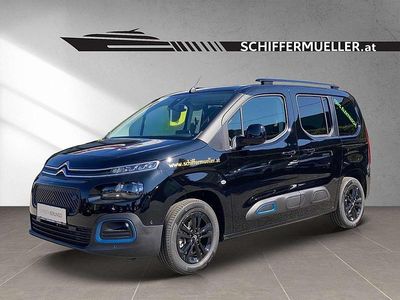 Schwarz Gebraucht 2023 Citroën e-Berlingo Shine Van / Kleinbus | € 39.990