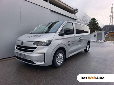 Grau Gebraucht 2025 VW T7 Life Van | € 79.990
