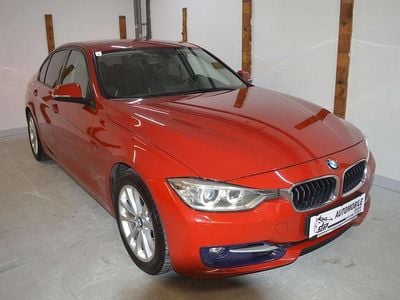 Rot Gebraucht 2012 BMW 328 Sport Line Limousine | € 7.900