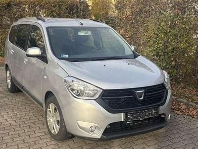 Grau Gebraucht 2018 Dacia Lodgy Stepway Van / Kleinbus | € 13.500 (Etwas zu teuer)