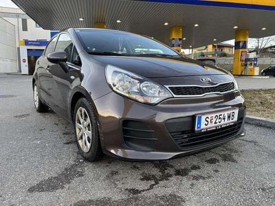 Gebraucht 2015 Kia Rio Limousine | € 6.200 (Fairer Preis)