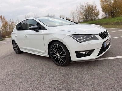 Weiß Gebraucht 2016 Seat Leon FR Limousine | € 20.000 (Teuer)