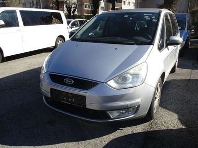 Grau Gebraucht 2006 Ford Galaxy Trend Van / Kleinbus | € 2.100