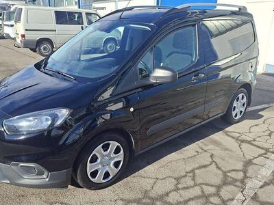 Gebraucht Ford Transit Trend 101 PS (74 kW) 2018 Schwarz Limousine