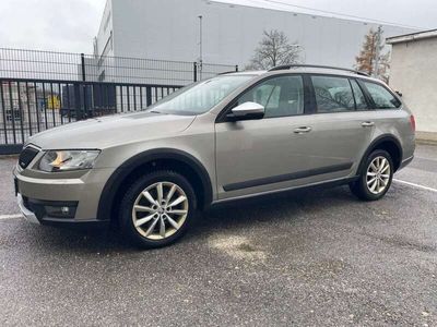 gebraucht Skoda Octavia Scout 4x4 DSG 20 TDI 184 PS Euro 6