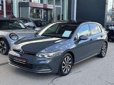 Gebraucht VW Golf VIII Style 150 PS (110 kW) 2022 Grau Limousine
